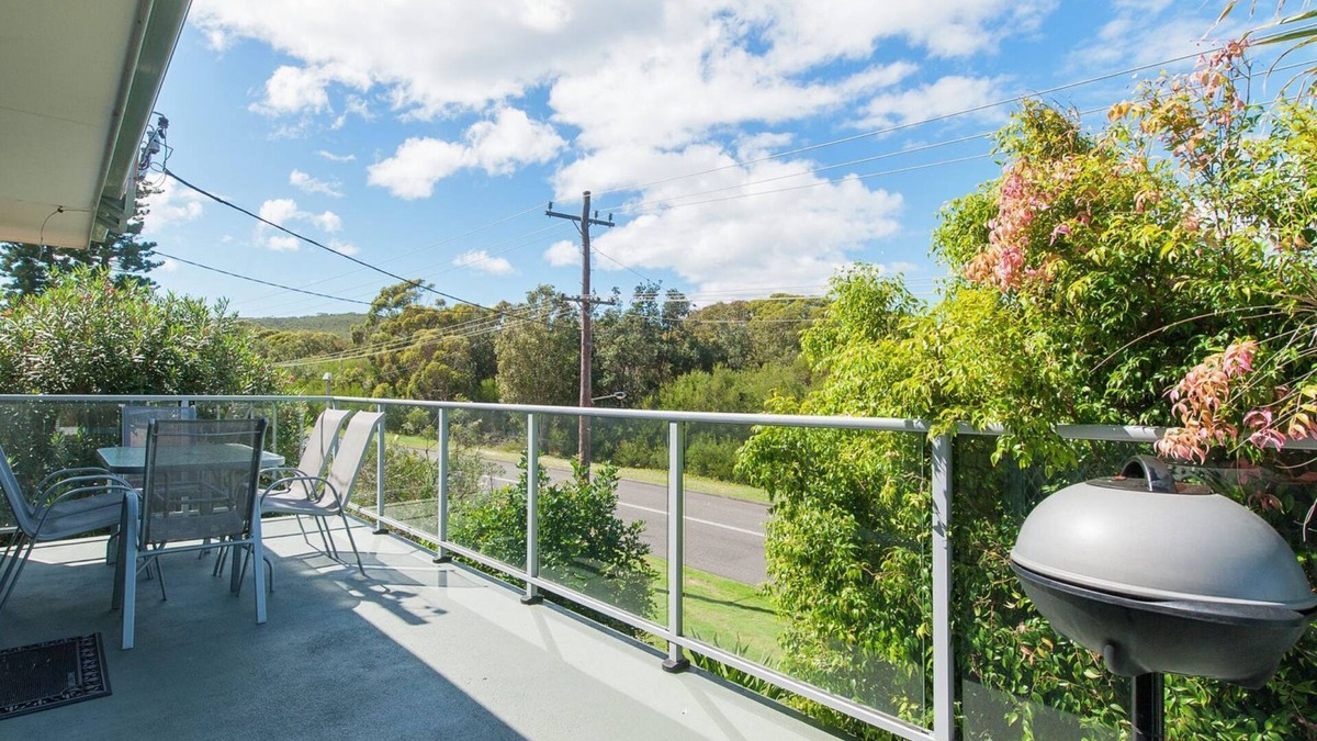 Fingal Bay Apartment | Holiday unit close to the beach