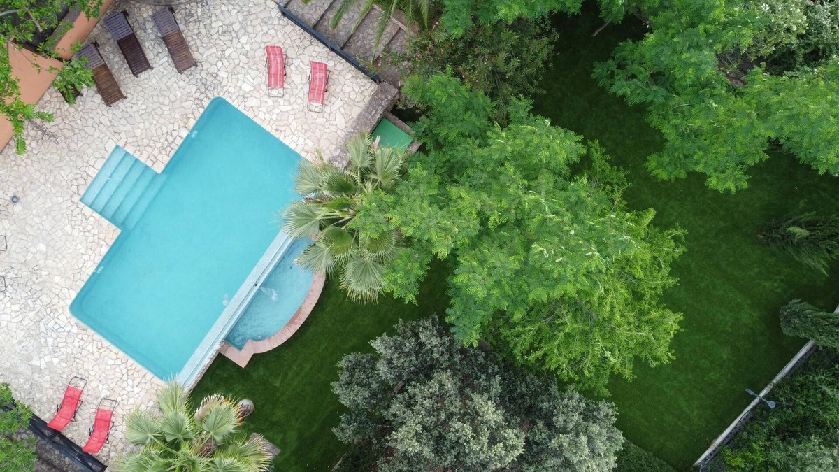 Hornachuelos House | Holiday Villa 'La Jacaranda' with Pool, Terrace & Wi-Fi