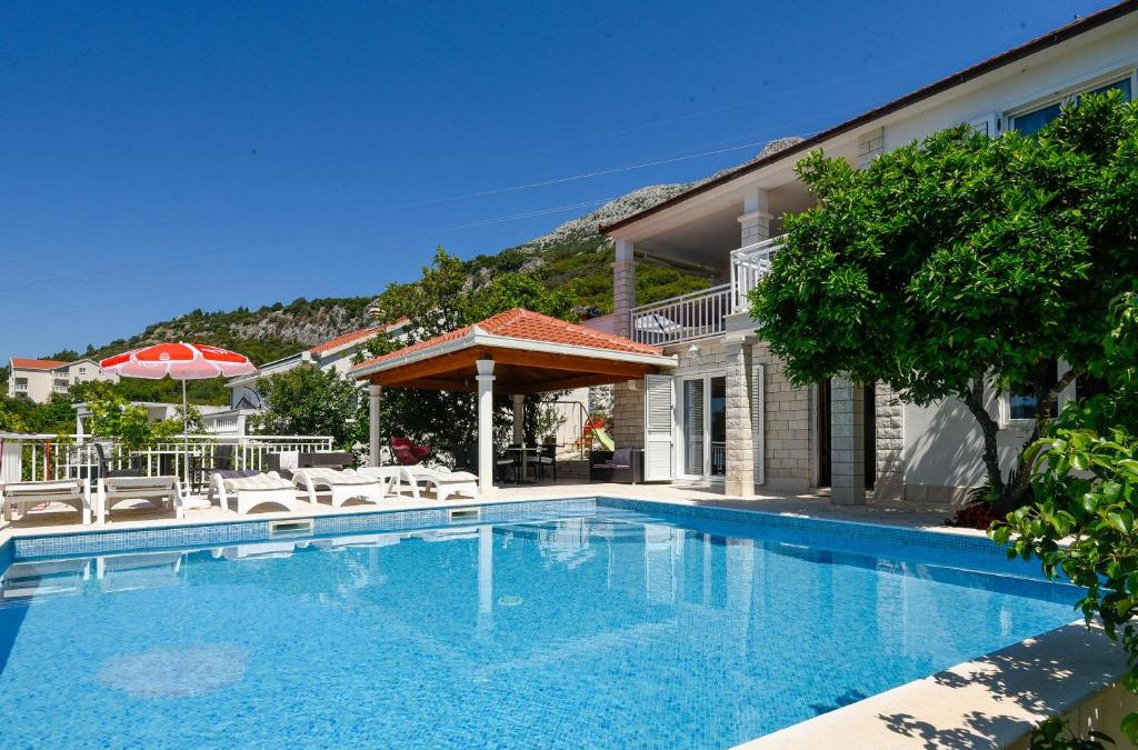 Kuciste House | Holiday Villa Perna