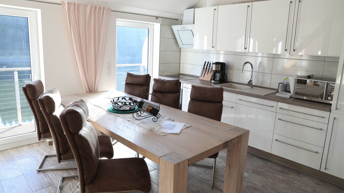 Frankenhain Apartment | Holidayhaus Lütsche - Ferienwohnung Schneekopf