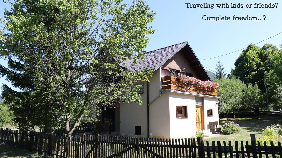 Rudanovac House | HolidayHome Iris near Plitvice Lakes, perfect for families & nature-lovers!