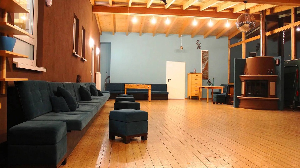 Hockenheim House | Holidays Haus EMG Mannheim Heidelberg group up 22P