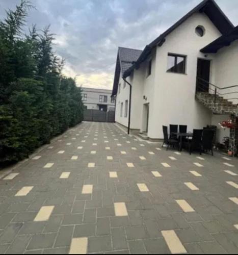 Radauti Apartment | Holidays Home 4 You