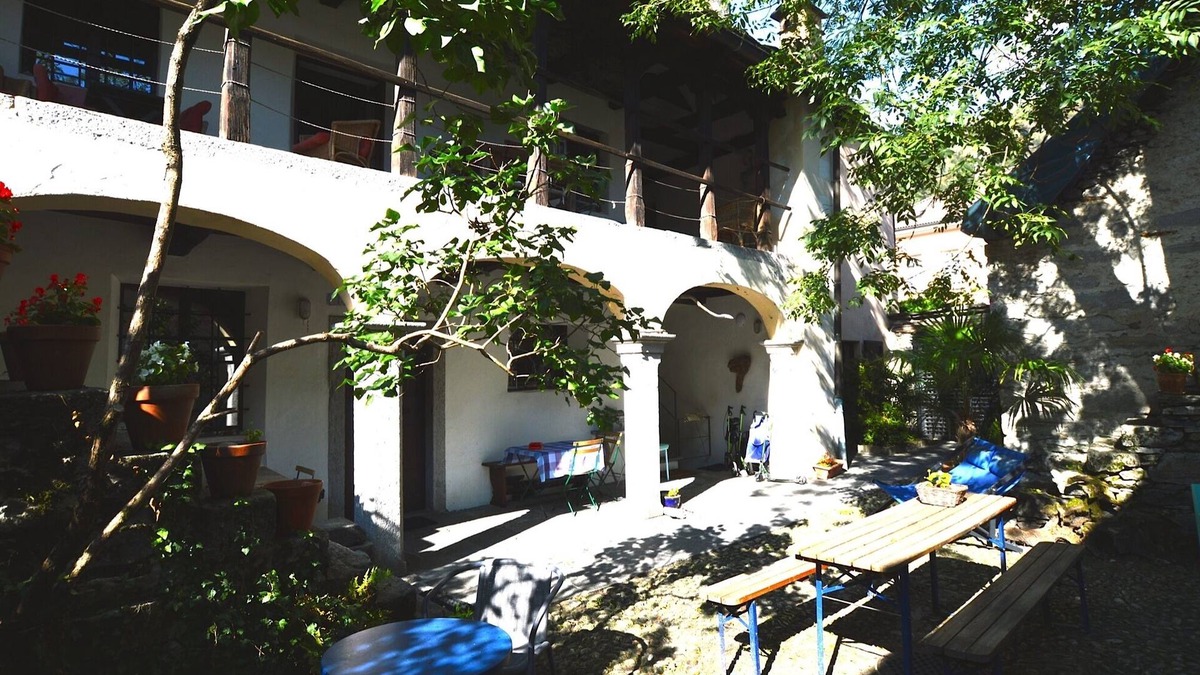 Aurigeno House | Holidays in paradise - in a noble Ticino country house!