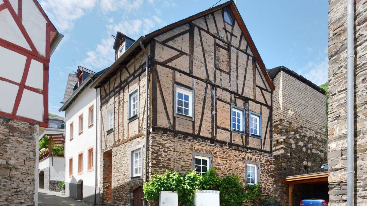 Bremm House | Holidays on the Moselle with family and friends in the wine town of Bremm