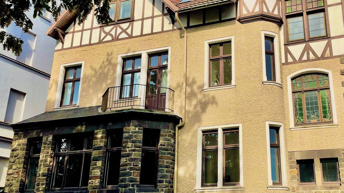 Langenberg Villa | Holidays Villa EMG Dusseldorf Essen Velbert 22 Pax