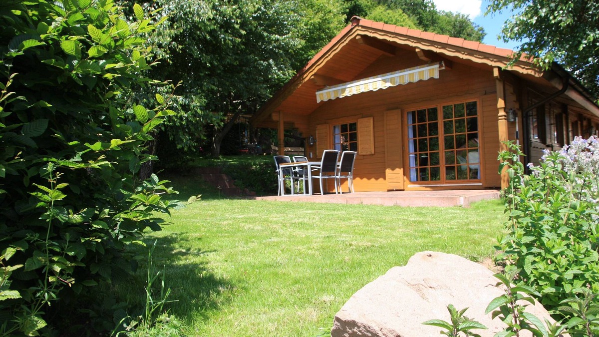 Lug House | Höllenberghütte in Lug, with garden sauna, holiday home in the Palatinate Forest