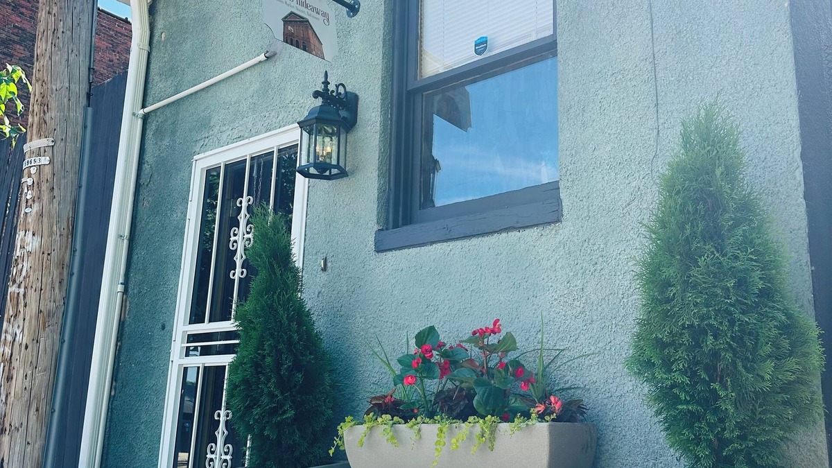 Downtown Baltimore Apartment | Hollins Hideaway: A Cozy Retreat