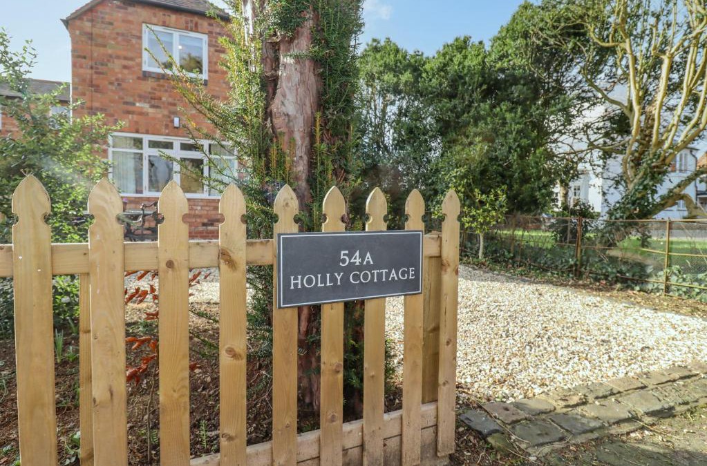Clifford Chambers House | Holly Cottage