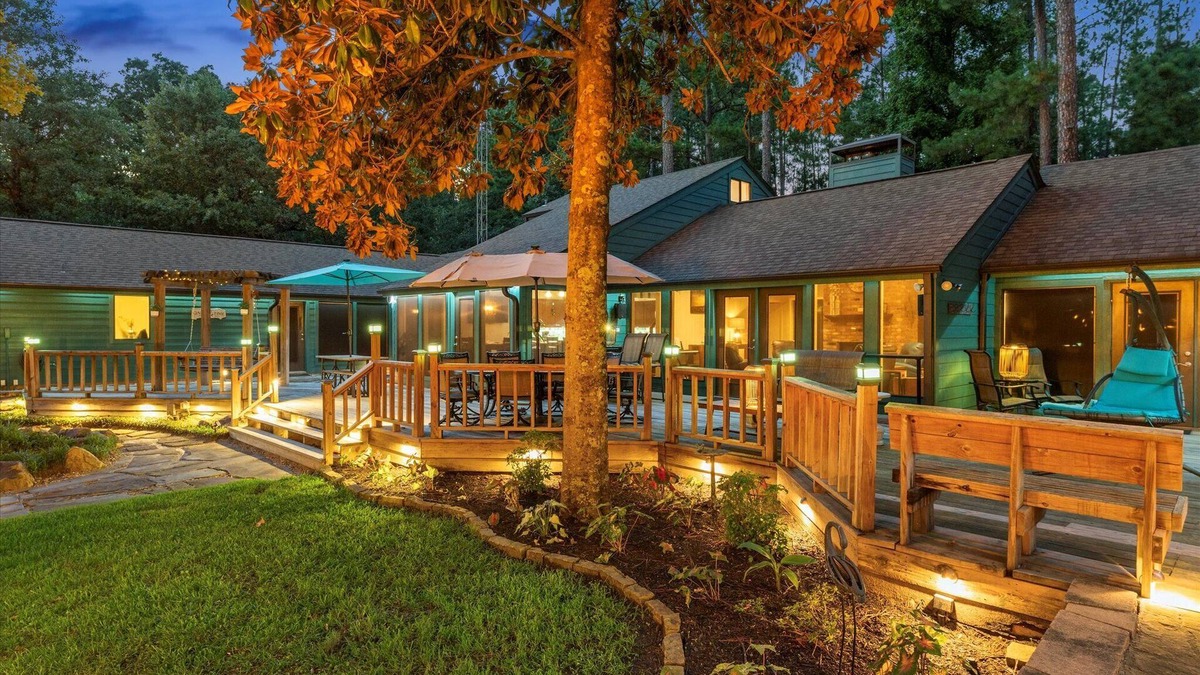 Holly Lake Ranch House | Holly Lake Ranch*Pvt Pool.*HotTub*Sleeps 15