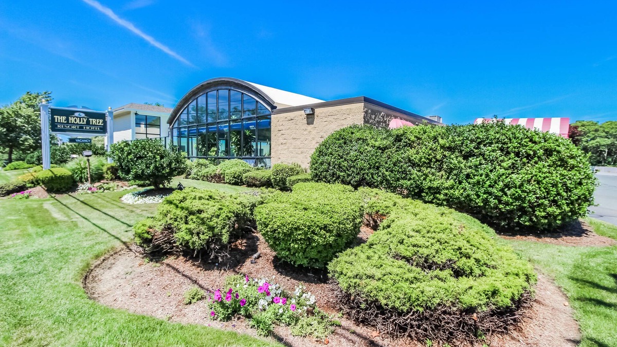 West Yarmouth Apartment | Holly Tree Resort