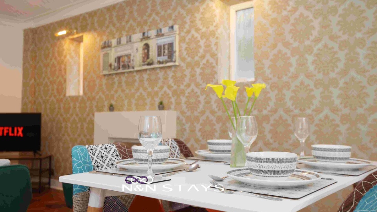 Llanedeyrn House | HOLLYBUSH HOUSE, CARDIFF