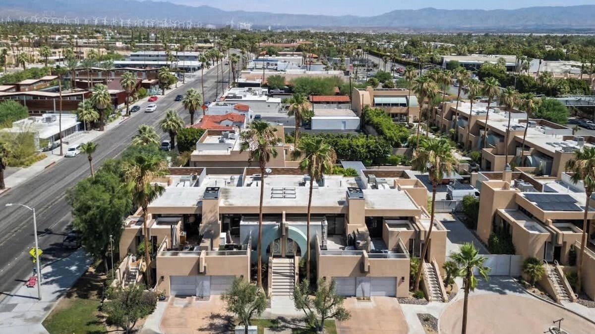 Uptown Design District House | Hollywood Cinema Masterpiece!