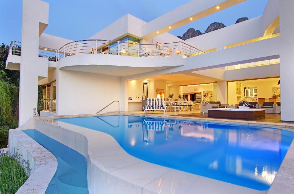 Camps Bay Villa | Hollywood Mansion & Spa Camps Bay