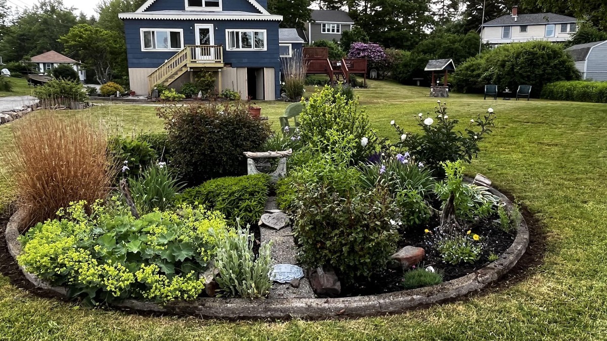 Peaks Island Cottage | Hollywood meets seaside charm in the former cottage of famed director, John Ford