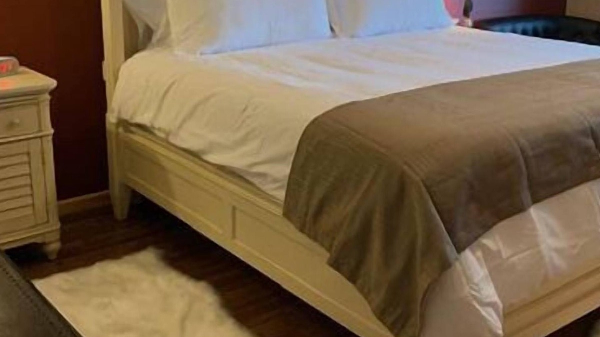 Stanardsville House | Hollywood Suite - Rm. 204
