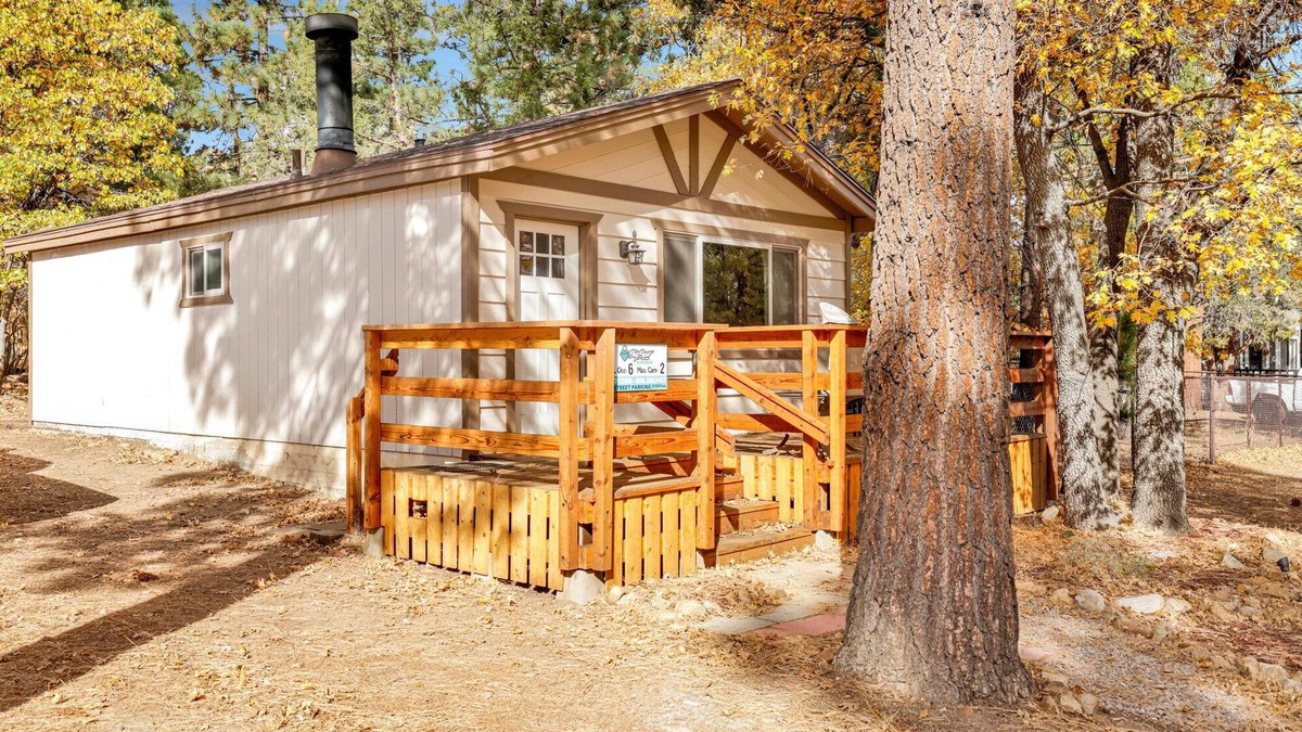 Sugarloaf Cabin | Holmes Away From Home #2485