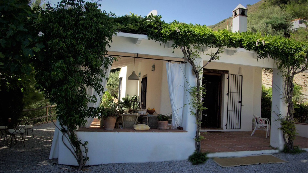 Frigiliana Cottage | Holy Fountain. Country house in Frigiliana, with views of the sea and the mountains.