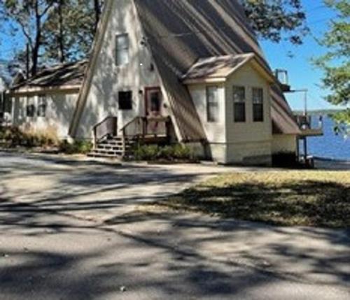 Zwolle House | Holy Toledo-Larkspur Lodge