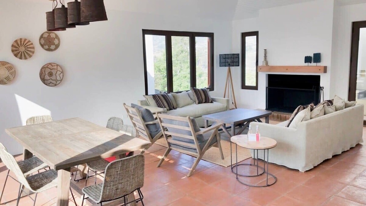 Cachagua House | HOM | Espectacular Casa en Cachagua 6PAX Jacuzzi Privado en la Terraza con Parri