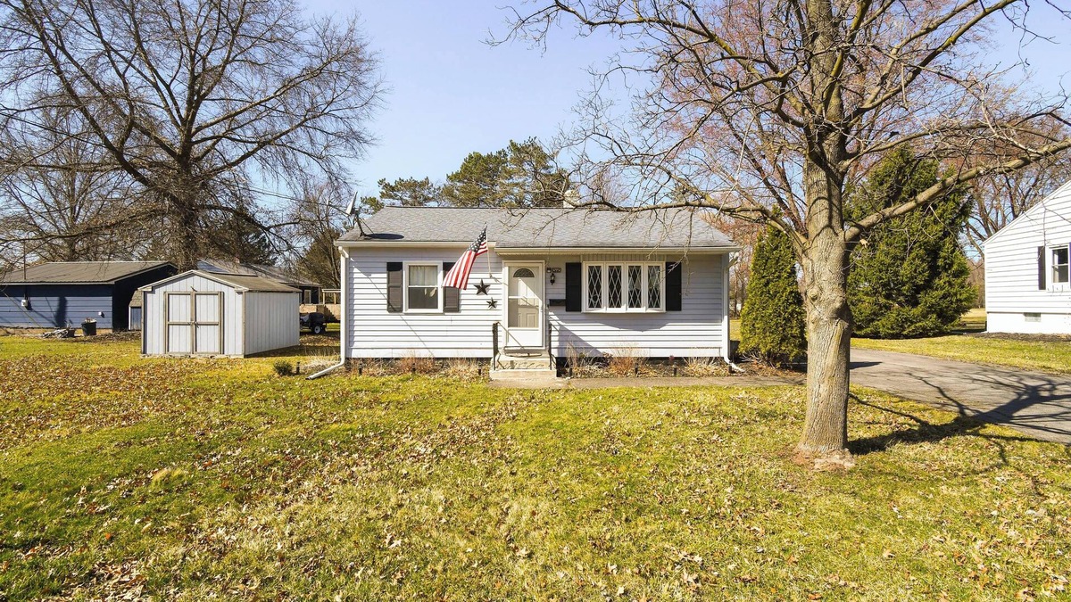 Seneca Falls House | Home 1 Mi to It's A Wonderful Life Museum & Dtwn!