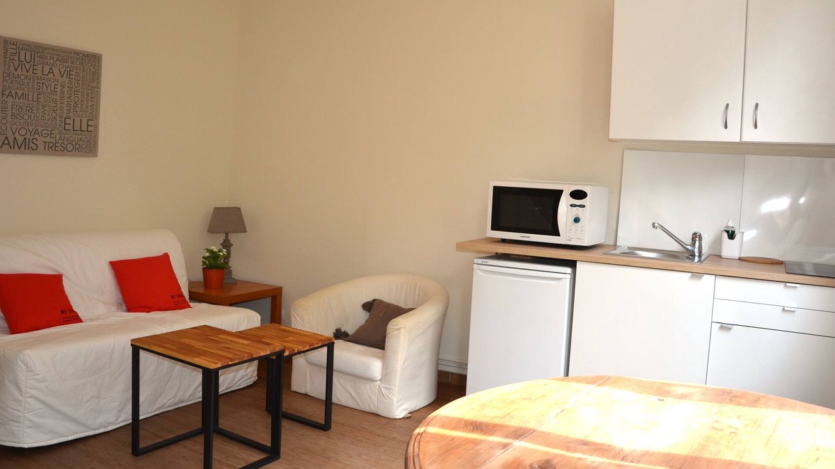 Vauban - Wazemmes House | Home (2 bedrooms) in private courtyard, Lille Cormontaigne