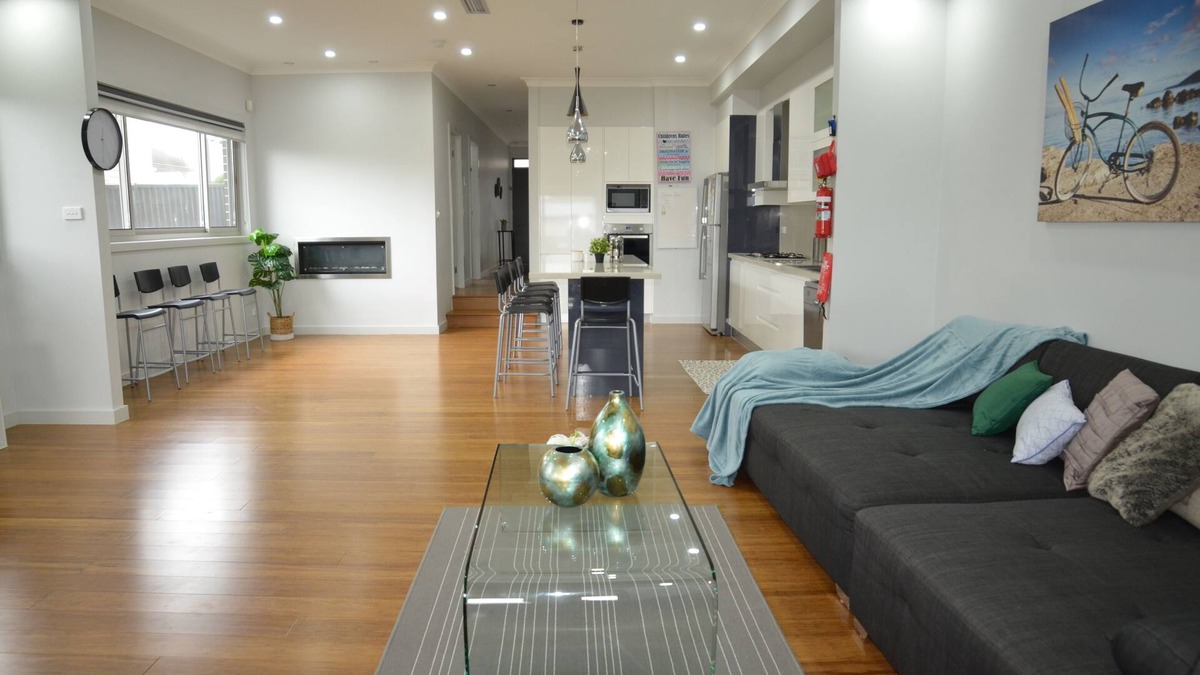 Fairfield Heights House | Home Away from Home - Modern and Spacious