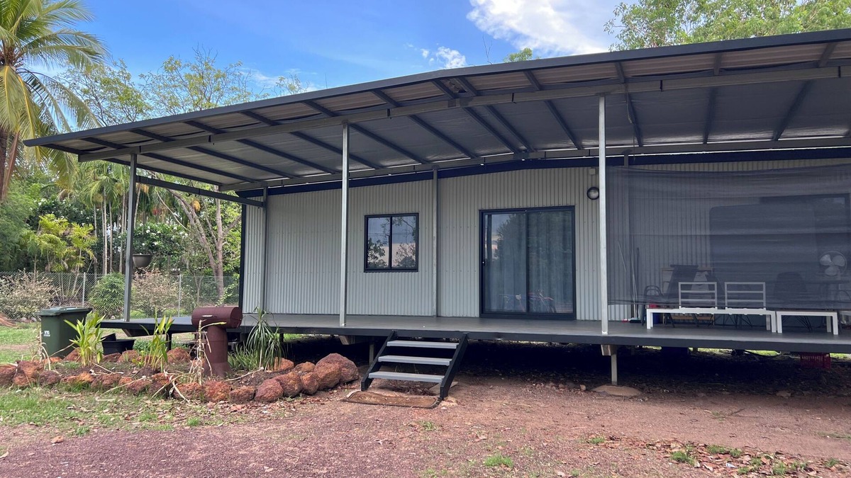 Howard Springs Cabin | Home away from home, plenty of space for your caravan, camper, friends