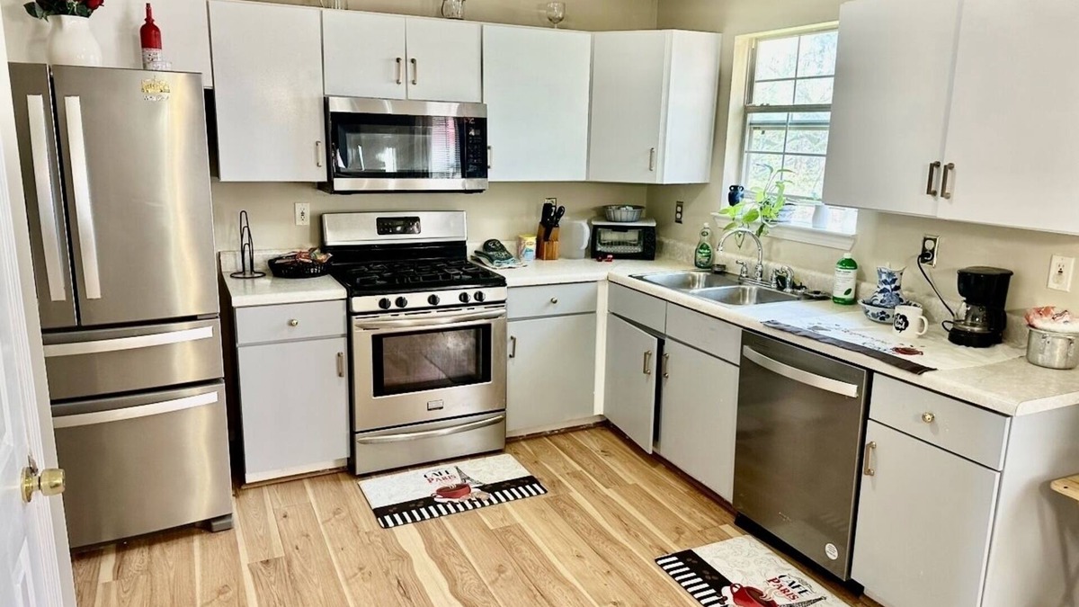 Jonesboro House | Home away from Home by the Atlanta Motor Speedway 🏎️🏎️ 🏁