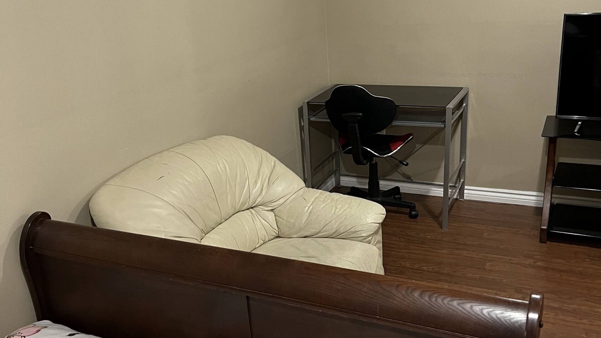 Bowmanville Apartment | Home away from home family get away