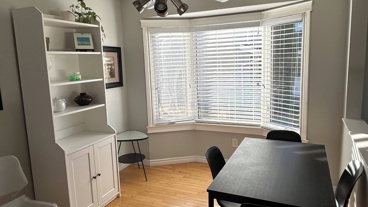 Southeast Edmonton House | Home away from home