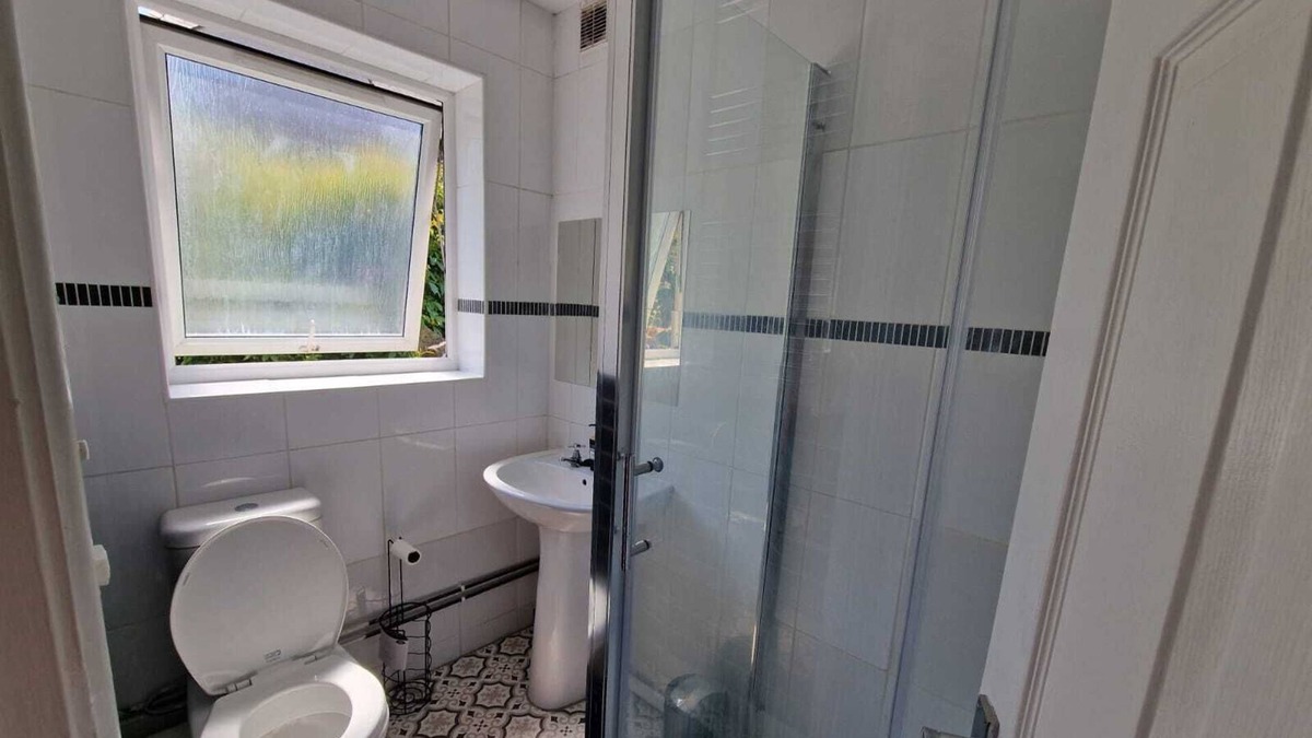 Plasnewydd House | Home Away From Home Close to Cardiff City Centre