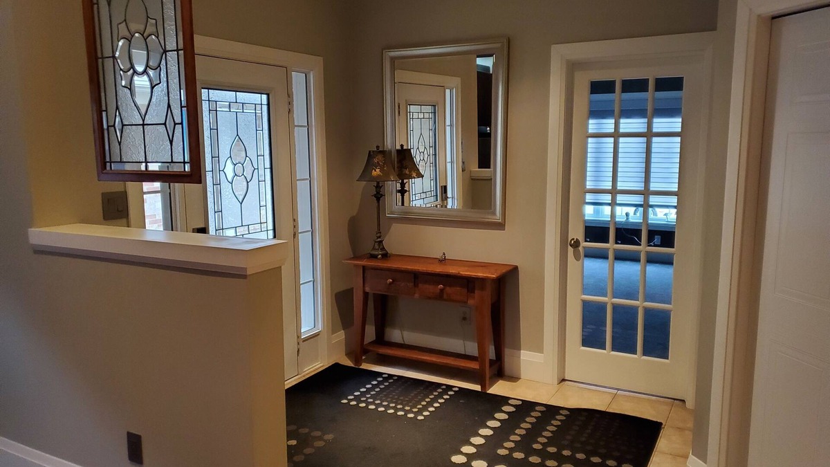 London House | Home away from home - Couples private house