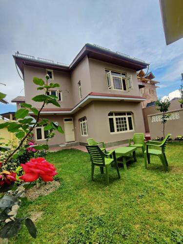 Rajbagh House | Home Away From Home Cute 3 bedroom House G floor