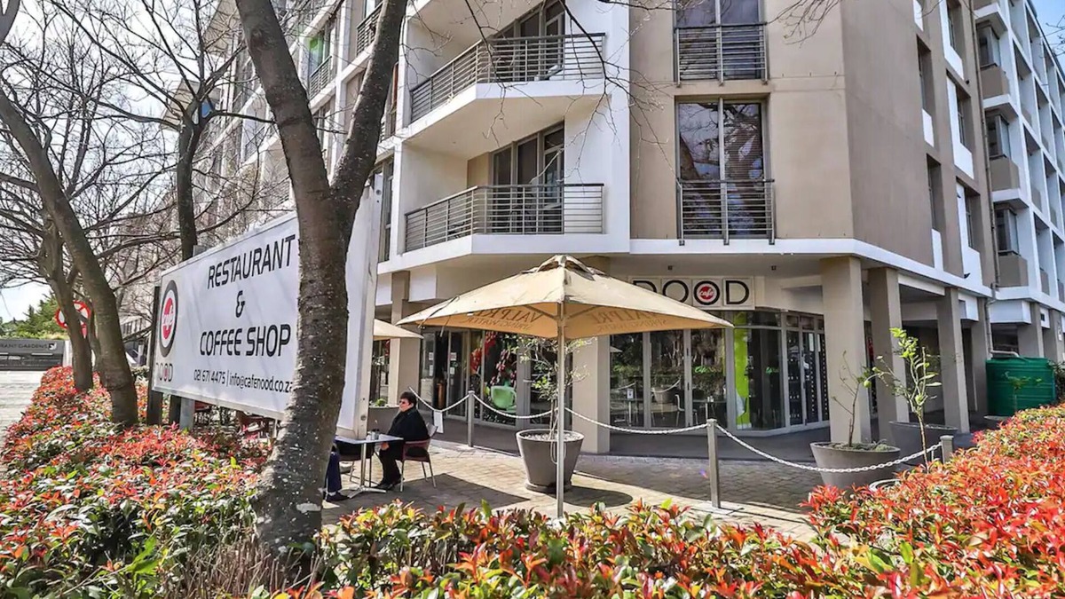 Claremont Apartment | Home away from home in Africas most sought after city