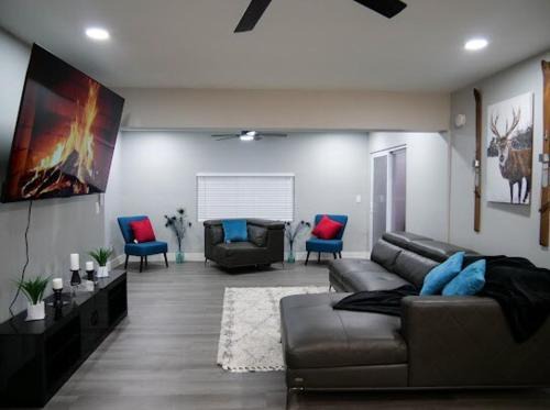 Sunset Park House | HOME away from HOME