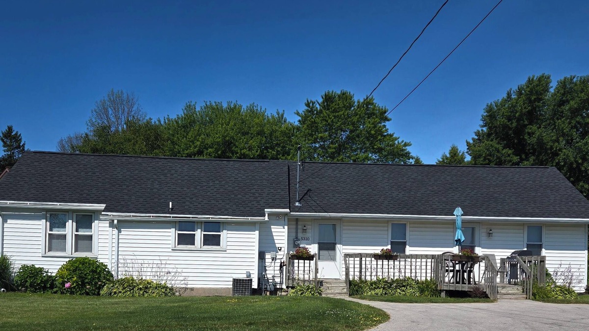 Manitowoc House | Home Away from Home