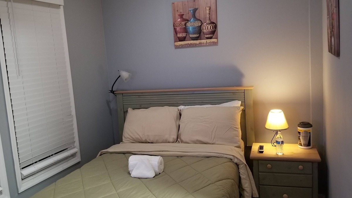 Weequahic House | Home away from Home