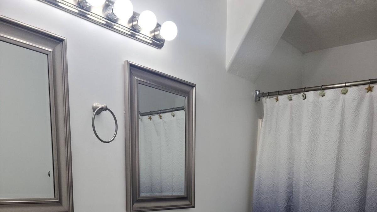 Roy Apartment | Home Away from Home