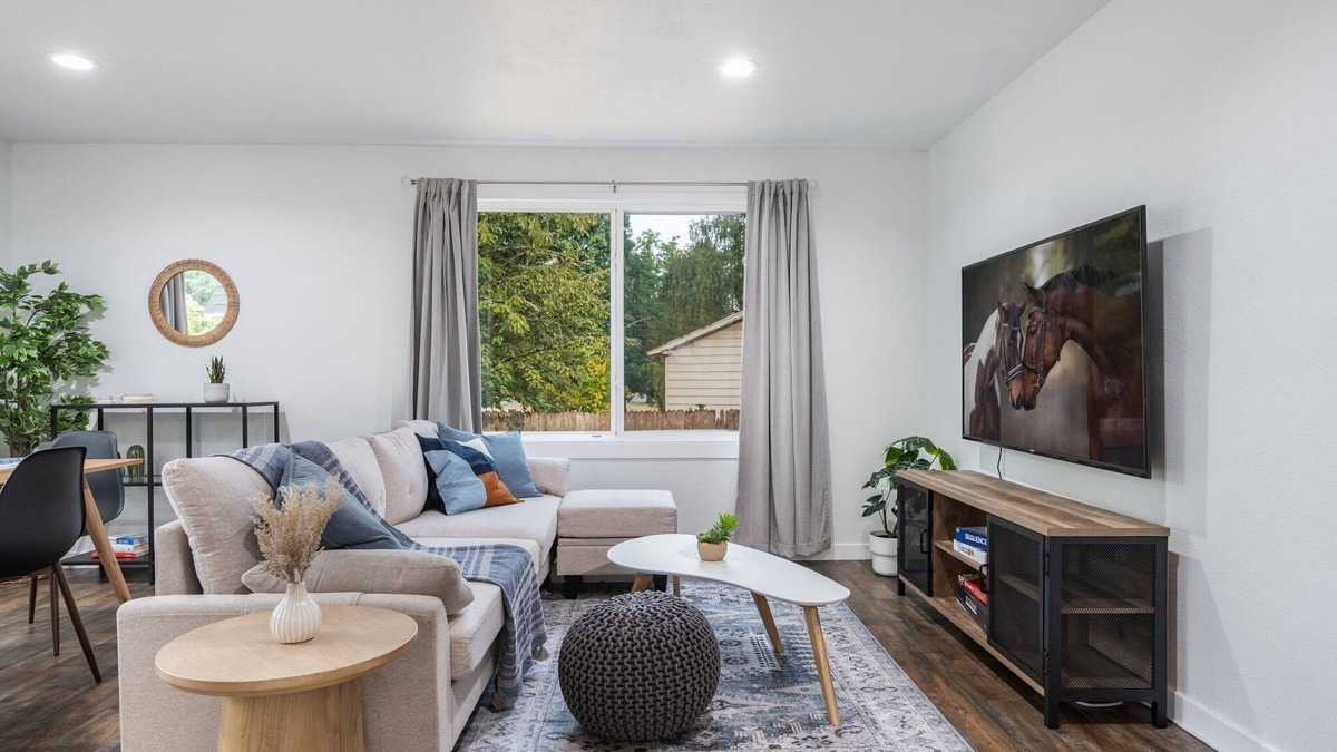 South Tacoma House | Home Away from Home!