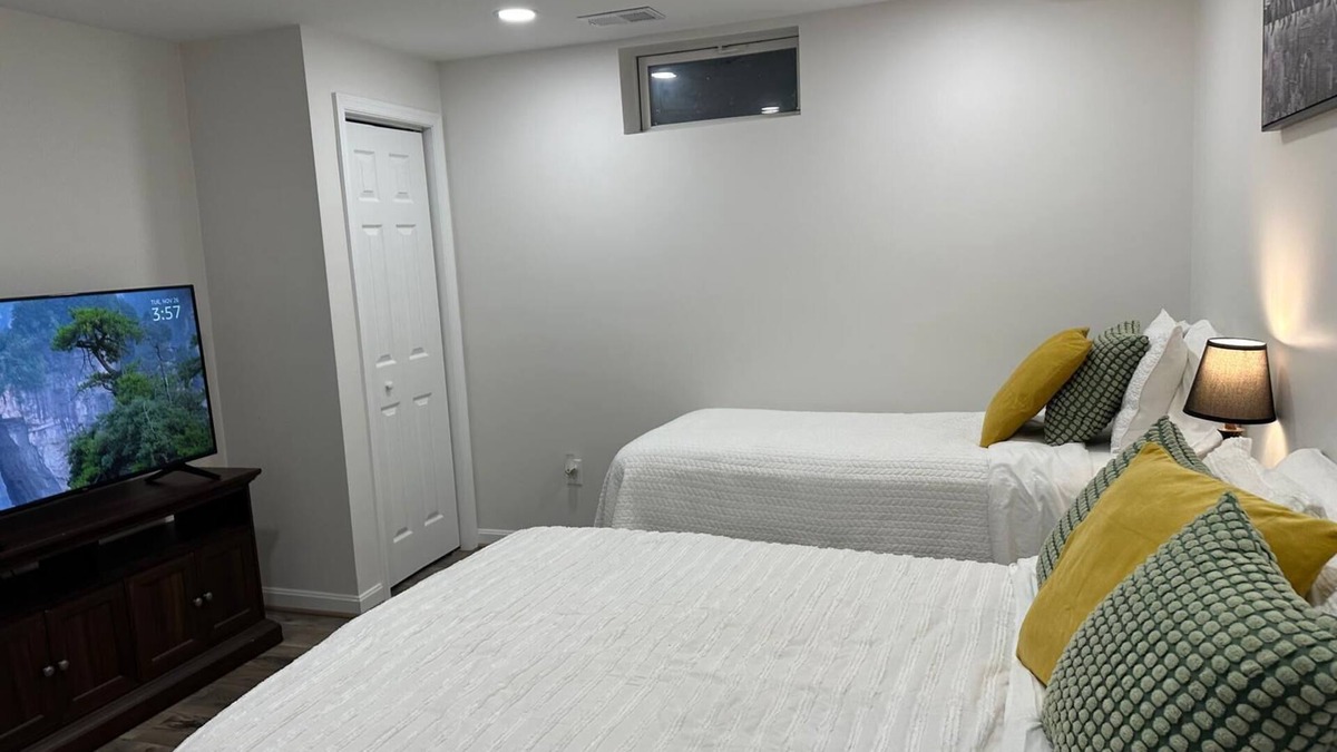 Parkville Apartment | Home away from home with WiFi and AC in delightful Parkville