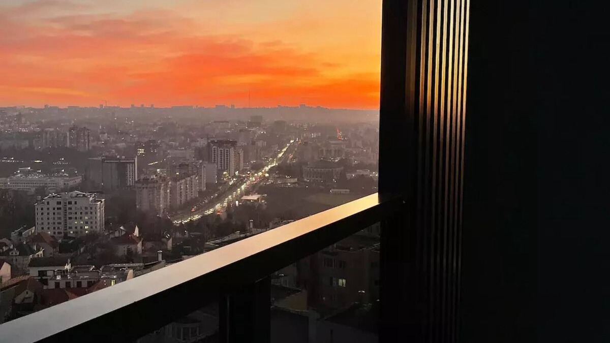 Riscani Apartment | Home Away Skyline