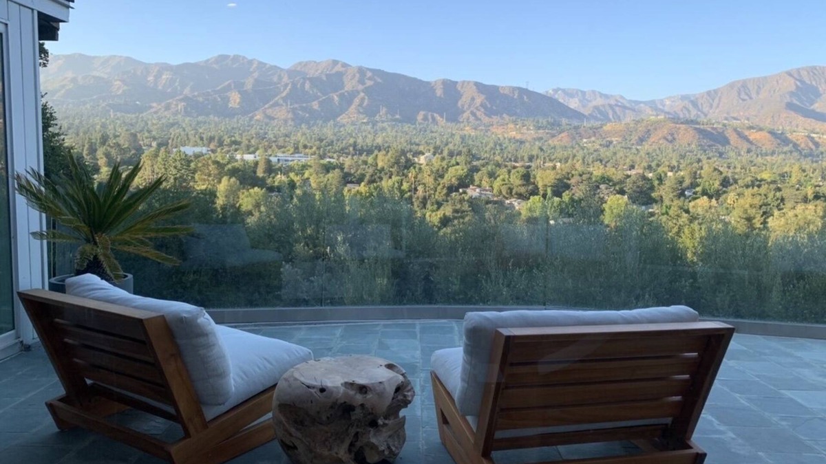 La Canada Flintridge House | Home away from Home