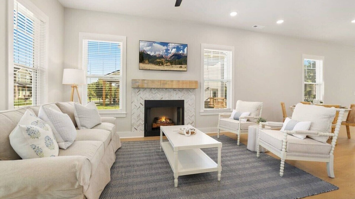 Fayetteville House | Home Base Haven - 0.5 mi to Baum Walker Field