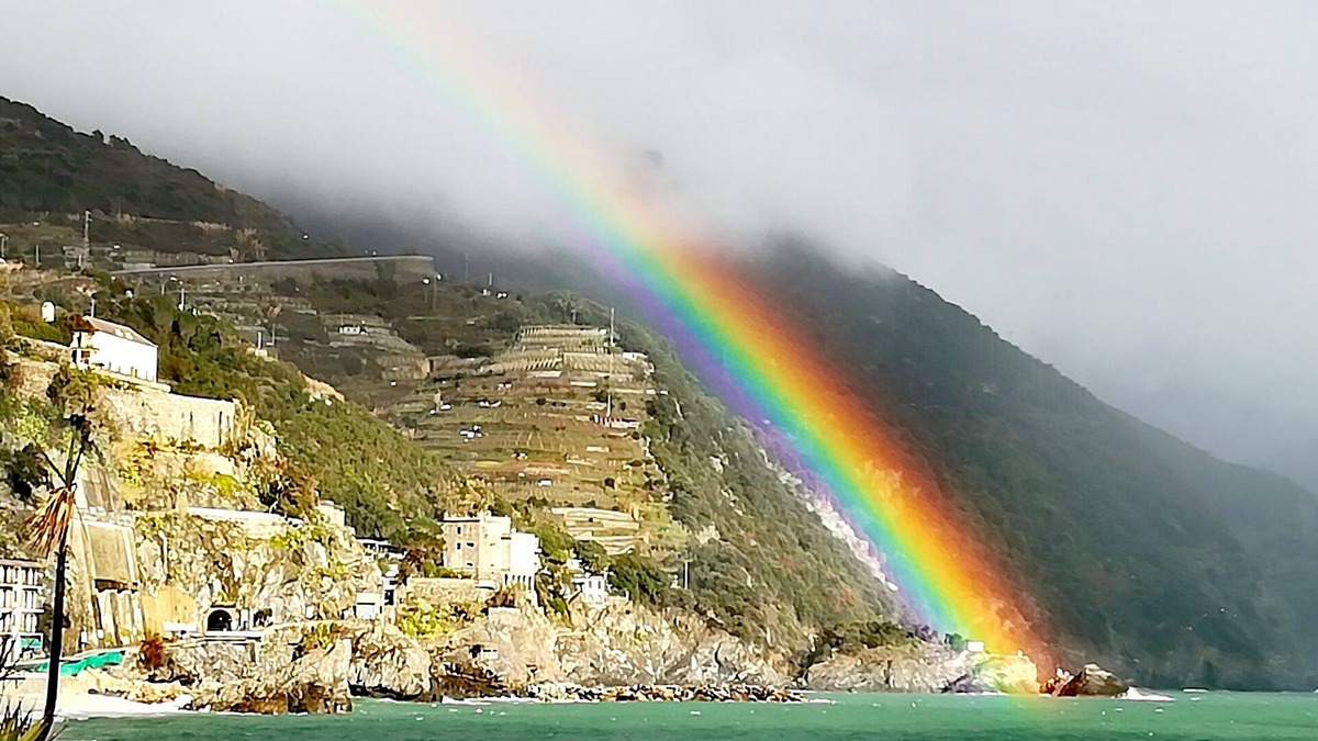 Cinque Terre House | Home by the sea (Rainbow Home), via 4 novembre 15, first floor.