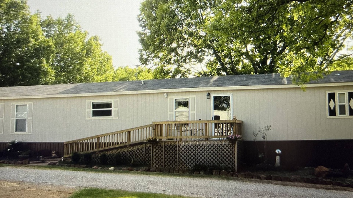 Mead House | Home close to Lake Texoma & Casino with covered boat parking