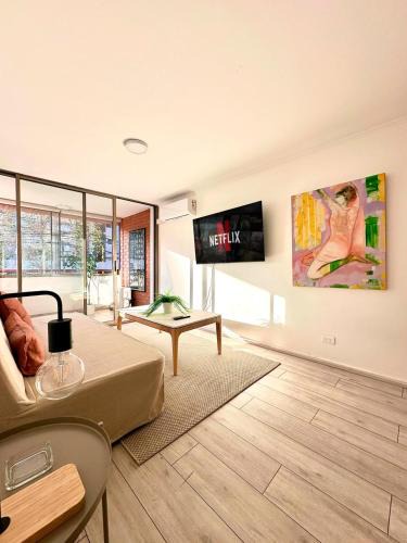 El Golf Apartment | Home & Design a pasos del Costanera Center