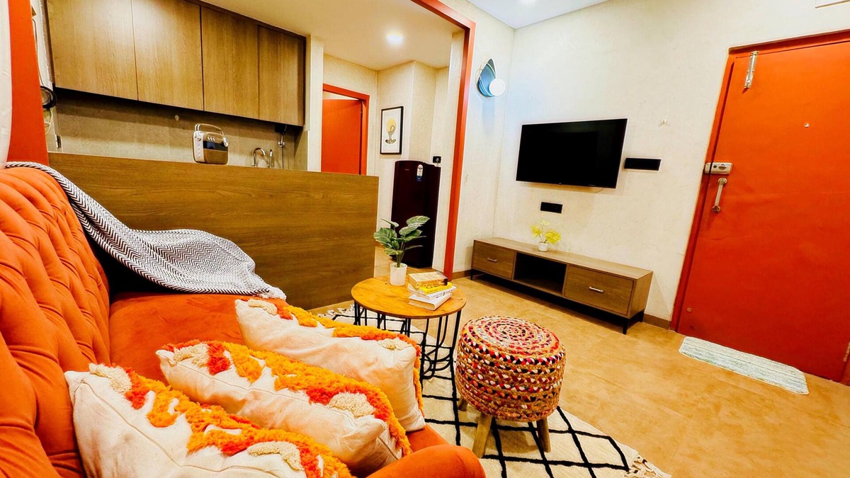 Indore Apartment | Home Escape 1BHK Retreat Nr Saket Square