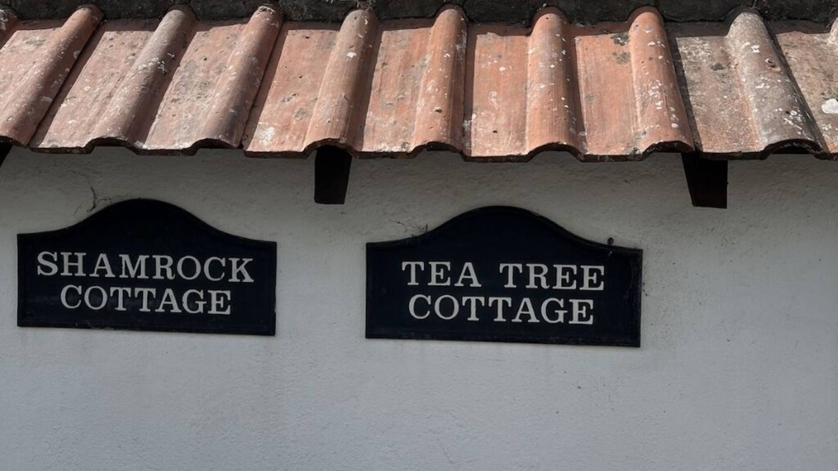 Goodworth Clatford Cottage | Home from home - classic country cottage with all amenities in peaceful villagen