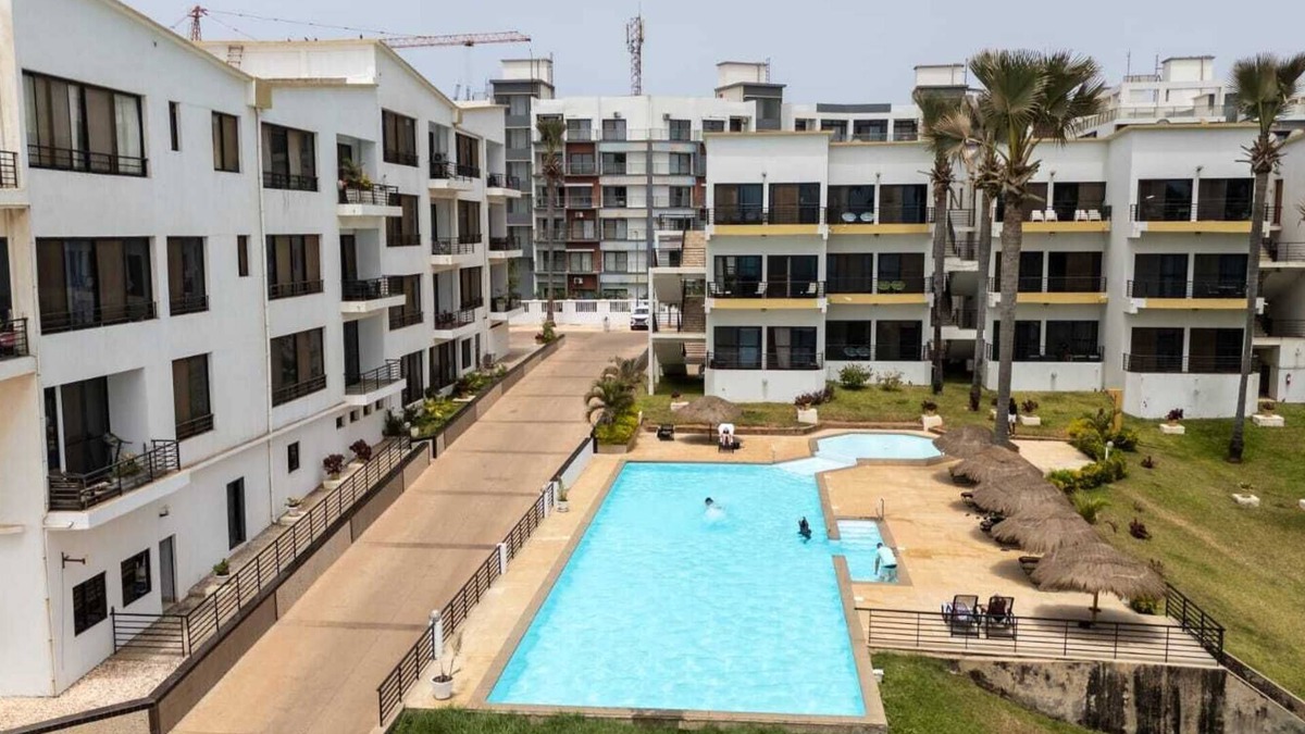 Kerr Serign Apartment | Home from Home Luxury Three Bedroom Apartments